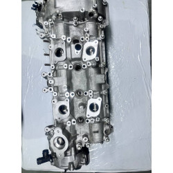 Cylinder Head RIGHT A1770100905 + Rocker Cover A1770165500 Mercedes-Benz G63 ,E63 AMG