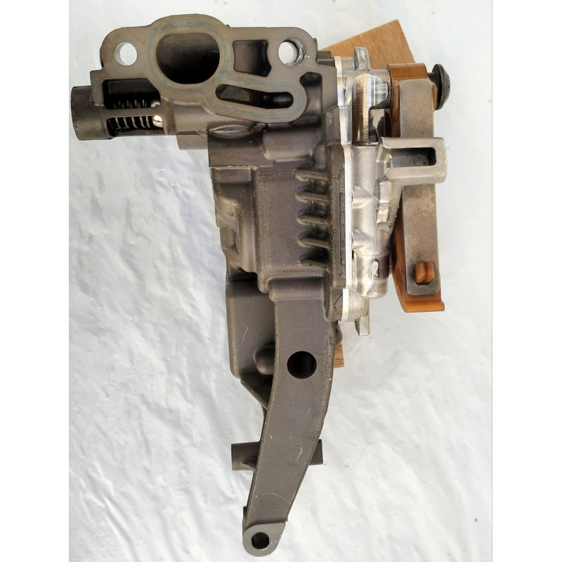 Oil pump A1771810000 Mercedes Benz  G CLASS W463 G63 W222 S63 AMG
