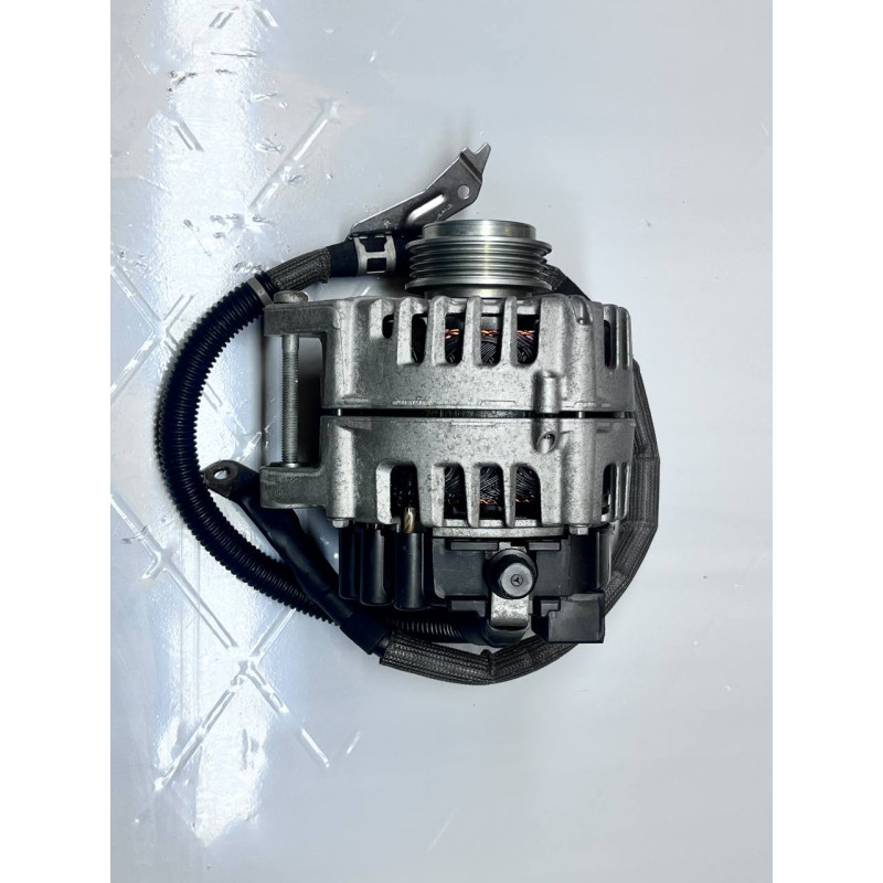 Alternator A0009061107 Mercedes Benz G63, E63, S63 AMG