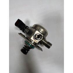 USED* Mercedes HIGH PRESSURE FUEL PUMP A2640701200