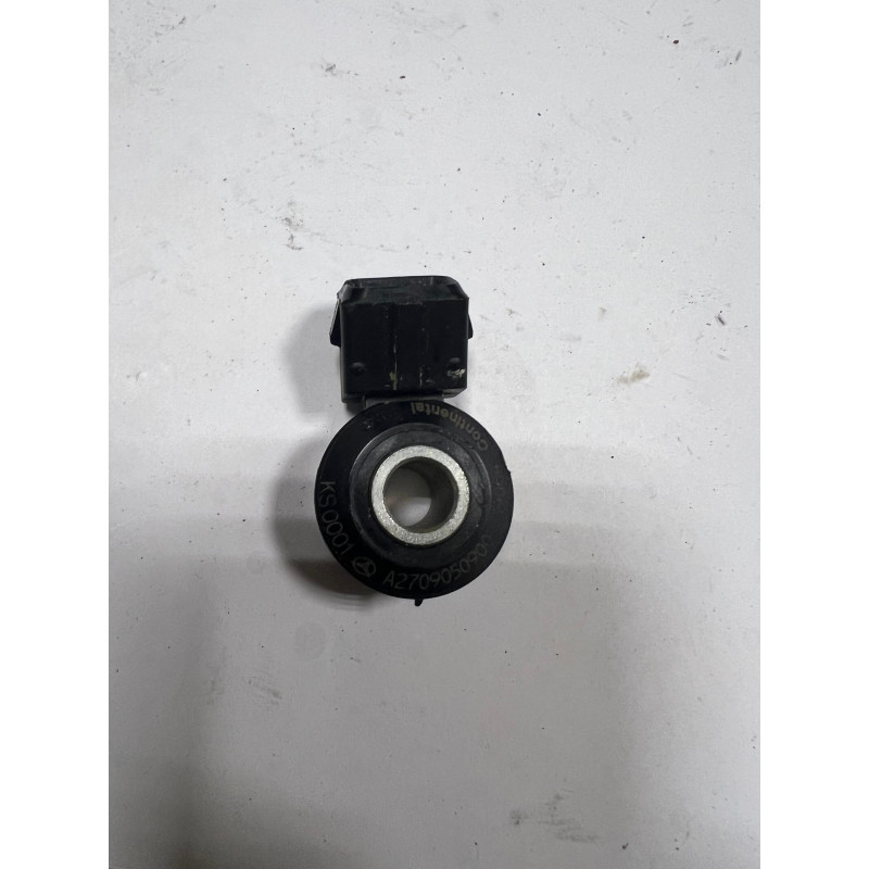 USED* KNOCK SENSOR A2709050900
