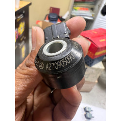 USED* KNOCK SENSOR A2709050900