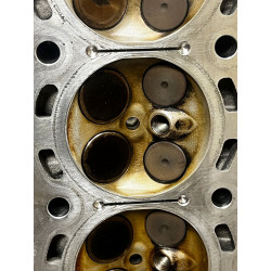 USED* Cylinder Head LEFT A1770102703 + Rocker Cover A1770107800 Mercedes-Benz G63 ,E63 AMG