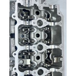 Cylinder Head RIGHT A1770100905 + Rocker Cover A1770165500 Mercedes-Benz G63 ,E63 AMG